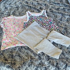 Garanimals 3T outfit 2 tops and 1 pant